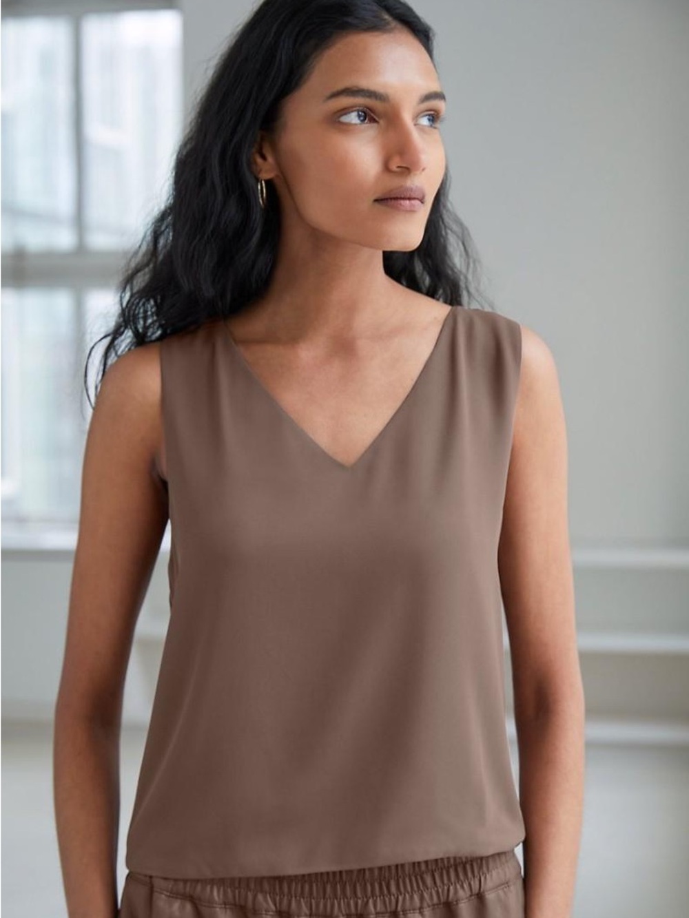 Babaton V-Neck Sleeveless Cami in Taupe